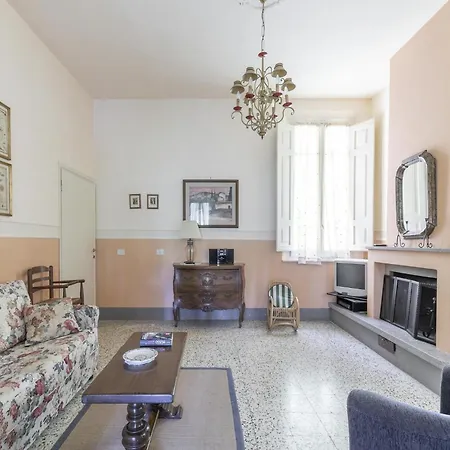 In Montopoli Valdarno With Pool Holiday home Castel del Bosco (Pisa)