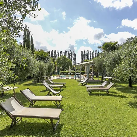 In Montopoli Valdarno With Pool בית נופש *